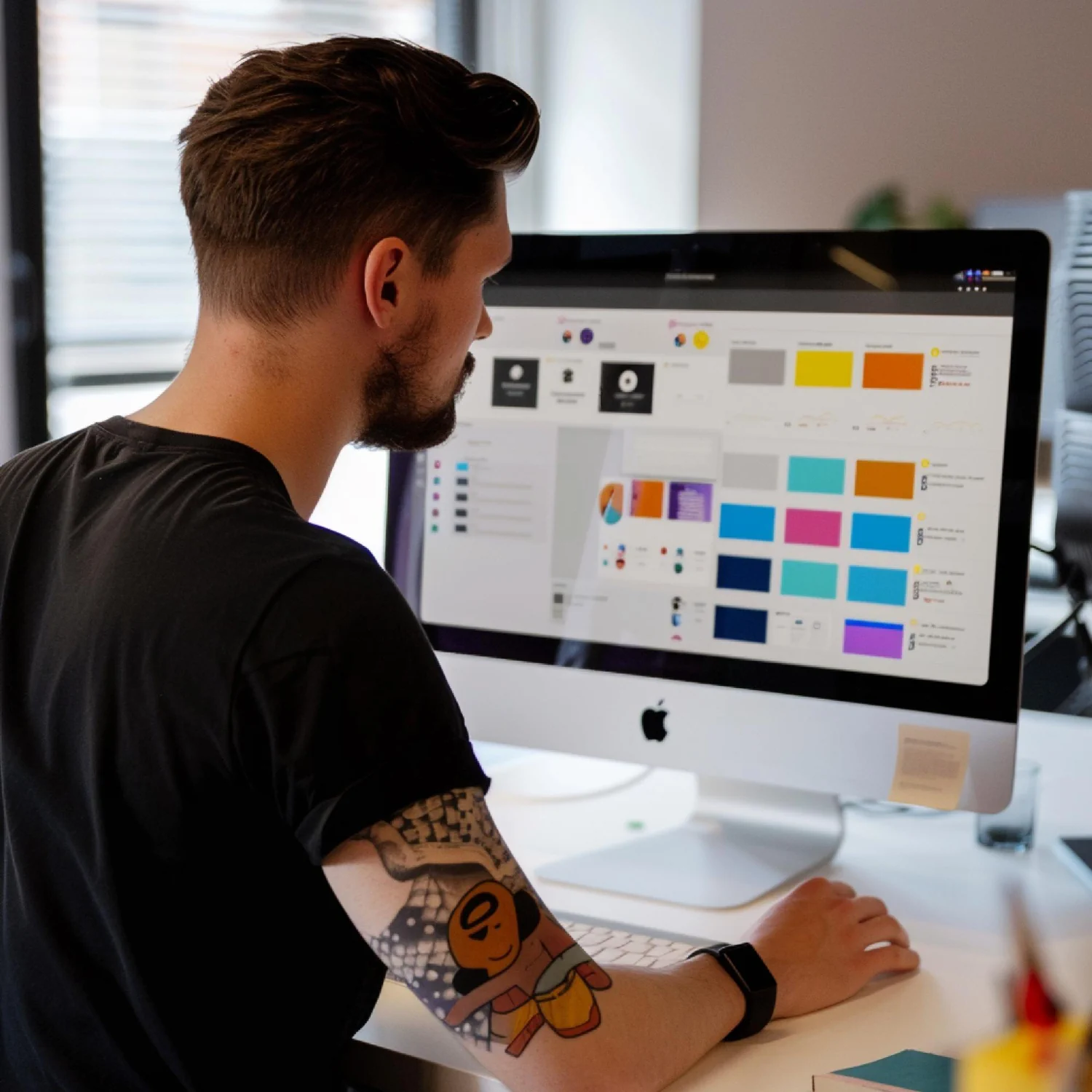 WebDesign02-PhotoBy-VisualCreative1-OnFreepik